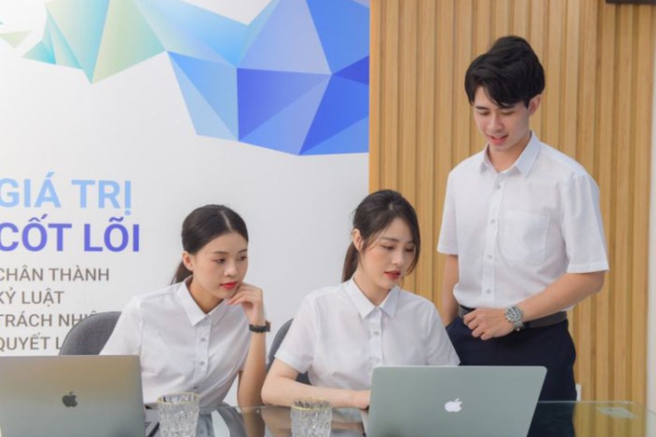 May đồng phục Tân Uyên