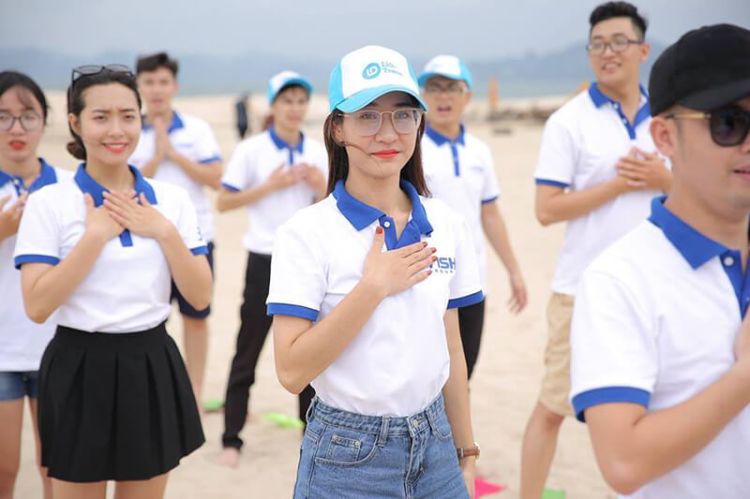 May đồng phục Long An